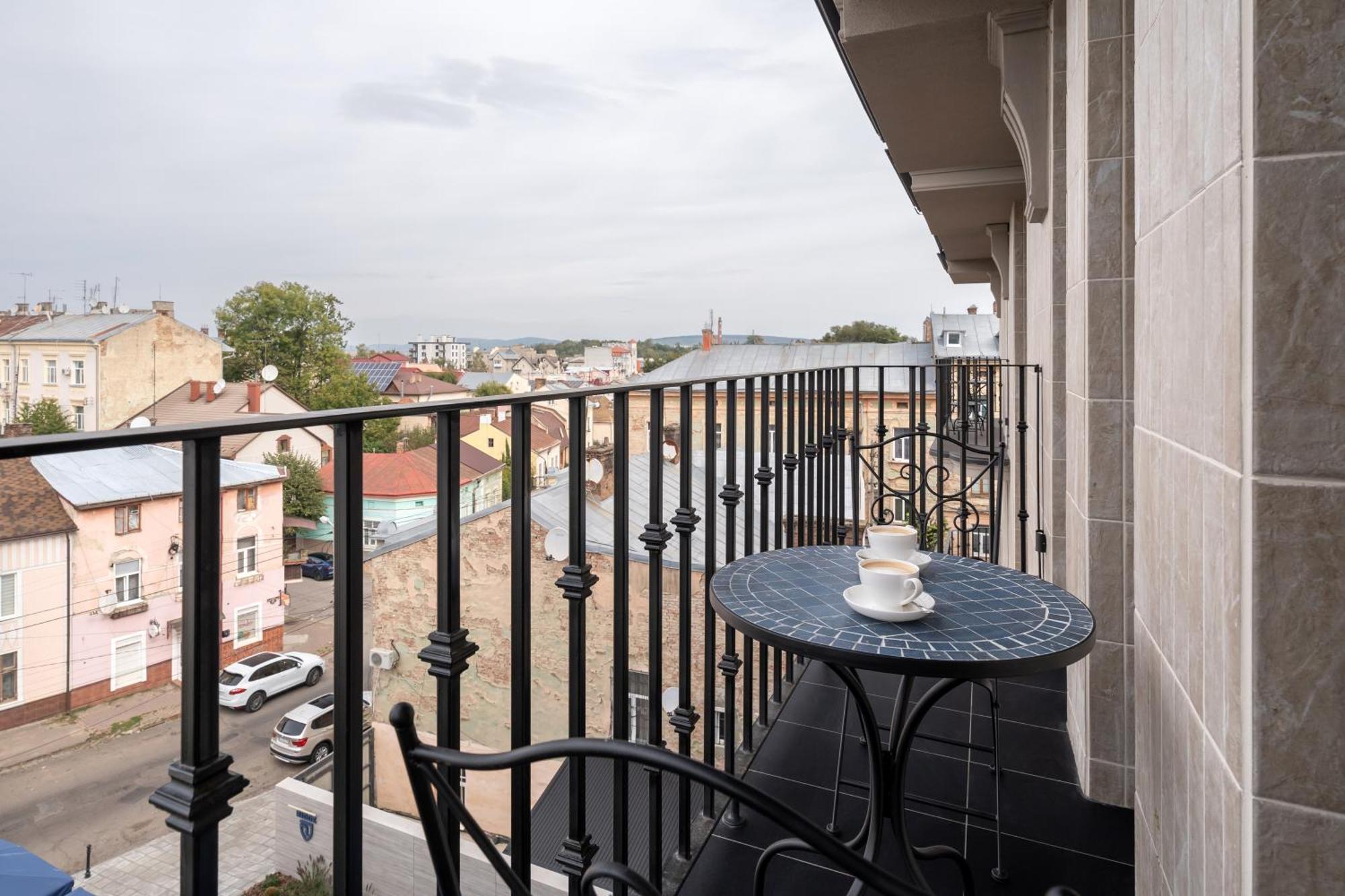 Ridge Apartments Chernivtsi Exterior photo