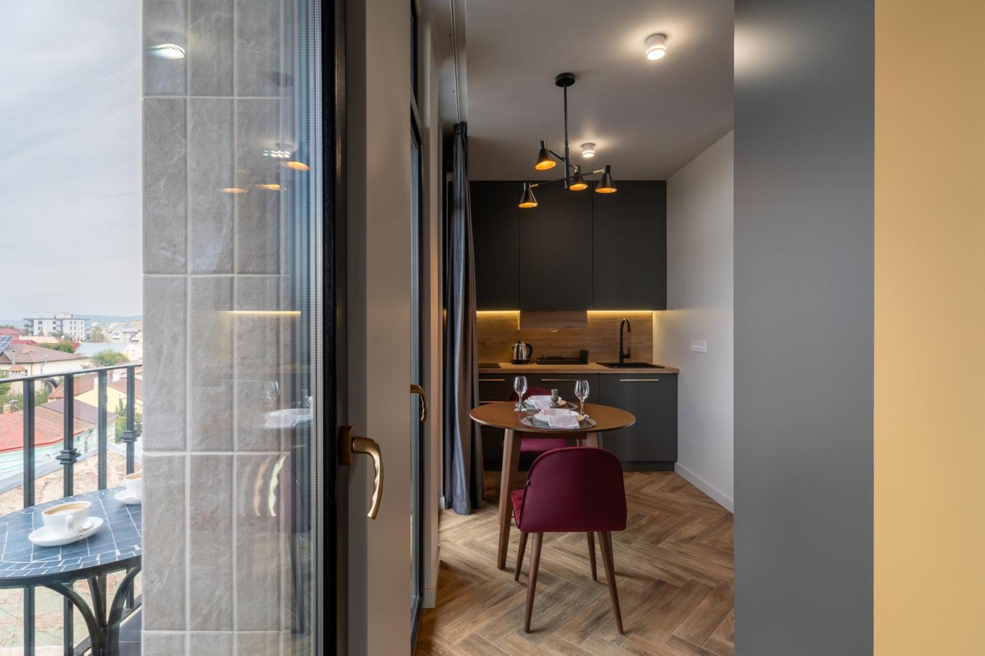 Ridge Apartments Chernivtsi Exterior photo